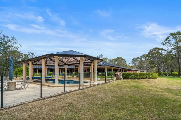 Lakeside Memories Grande Estate