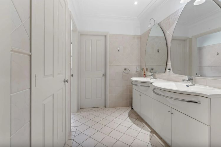 Lakeside Memories Grande Estate