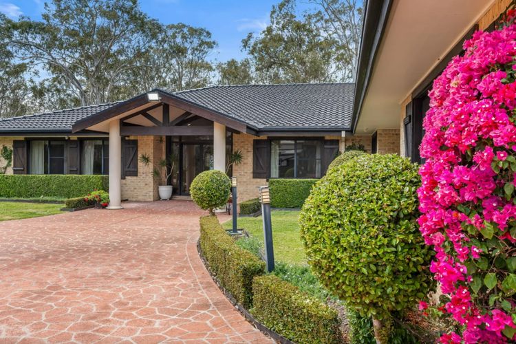 Lakeside Memories Grande Estate