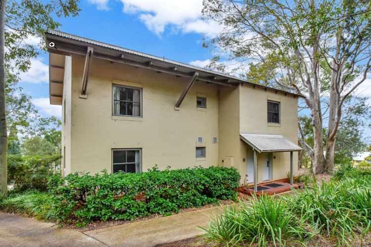 The Vintage Vine Villa with Free Wine Tasting
