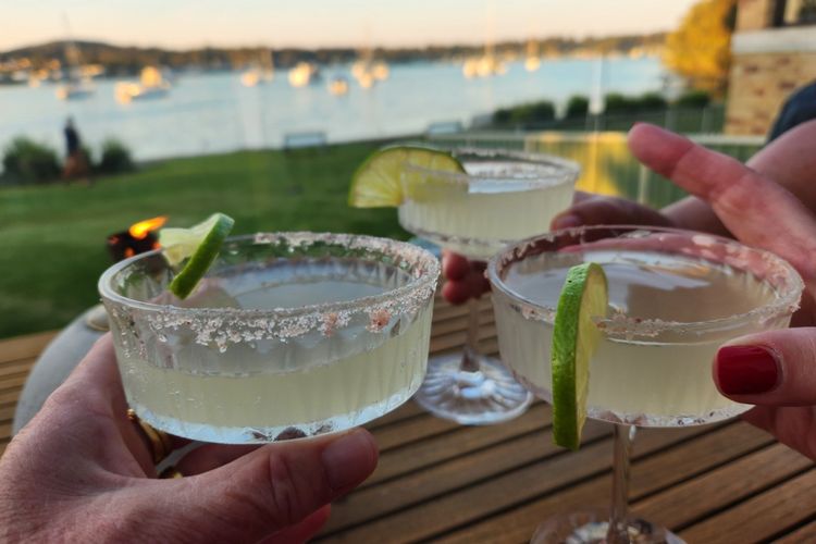 The Little Lake House Waterfront