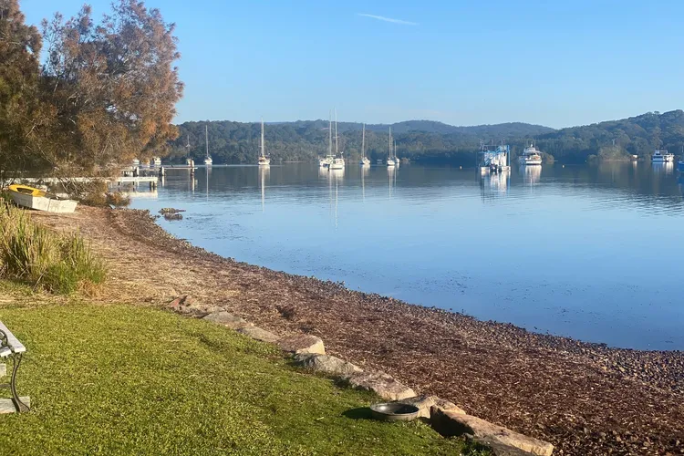 The Little Lake House Waterfront