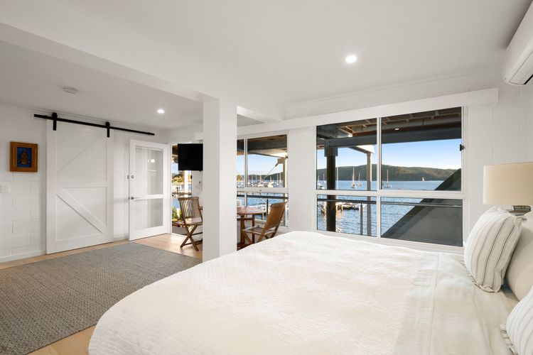 Waters Edge Pittwater by TCC