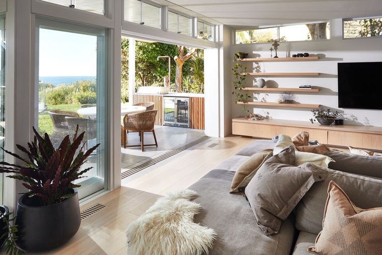 Bungan Beach House by TCC
