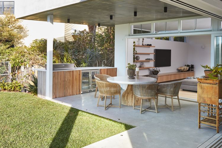 Bungan Beach House by TCC