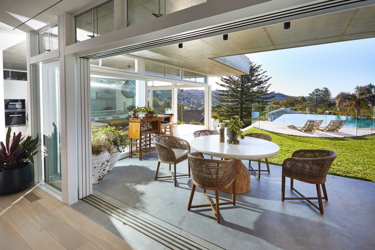 Bungan Beach House by TCC