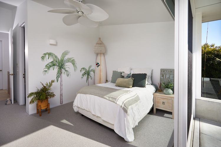 Bungan Beach House by TCC