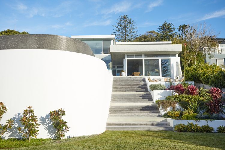 Bungan Beach House by TCC