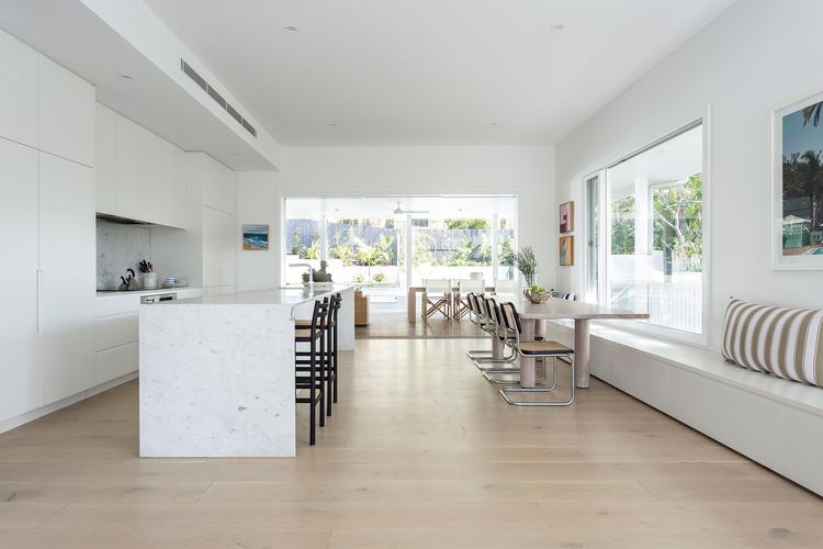 Marbella Beach House by TCC