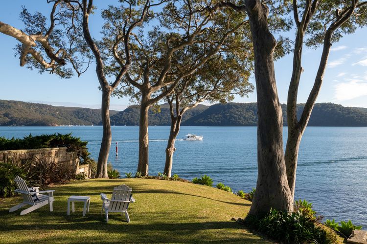 Taylors Point House by TCC