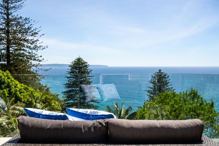 Azzure Whale Beach by TCC