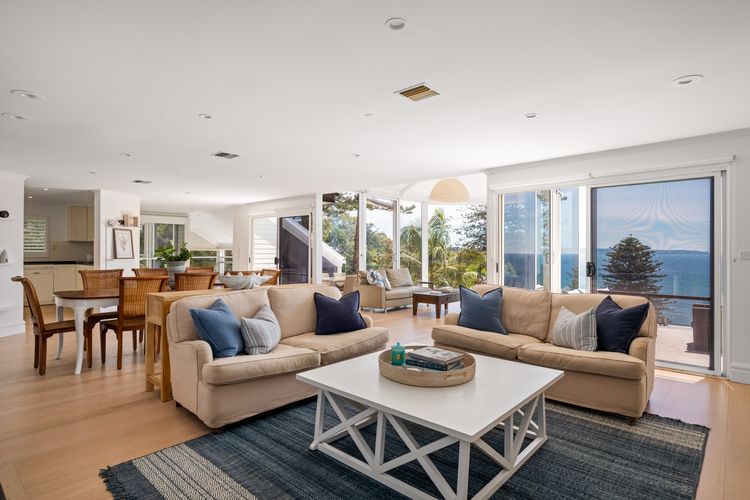 Azzure Whale Beach by TCC