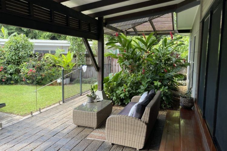 Esaluu Retreat