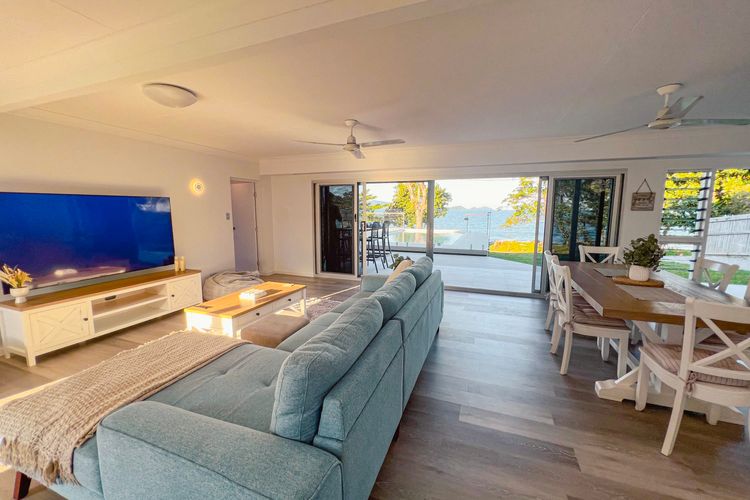 Bella Luna Beach Front Full house