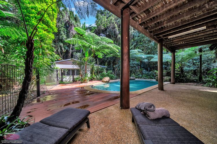 Fern House your serene rainforest retreat