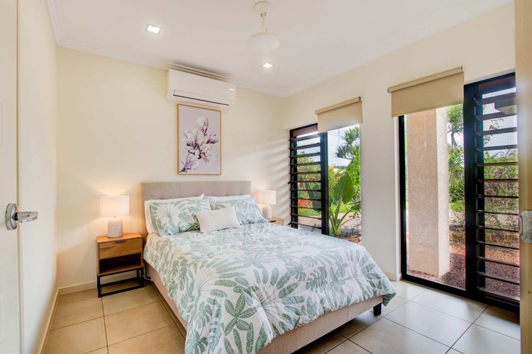 Le Reve Wake up to sunrises and tropical breezes