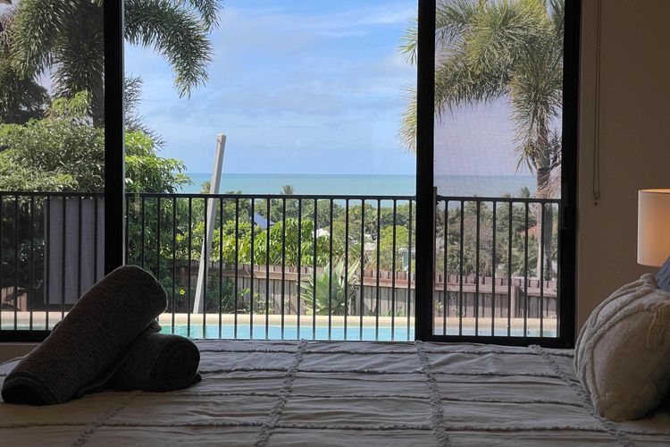 Le Reve Wake up to sunrises and tropical breezes