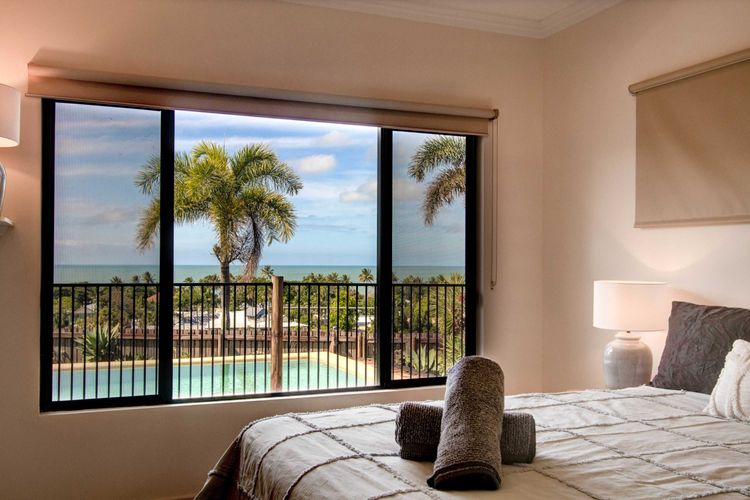 Le Reve Wake up to sunrises and tropical breezes
