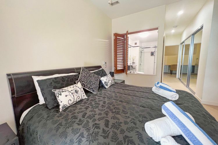 Main King Room