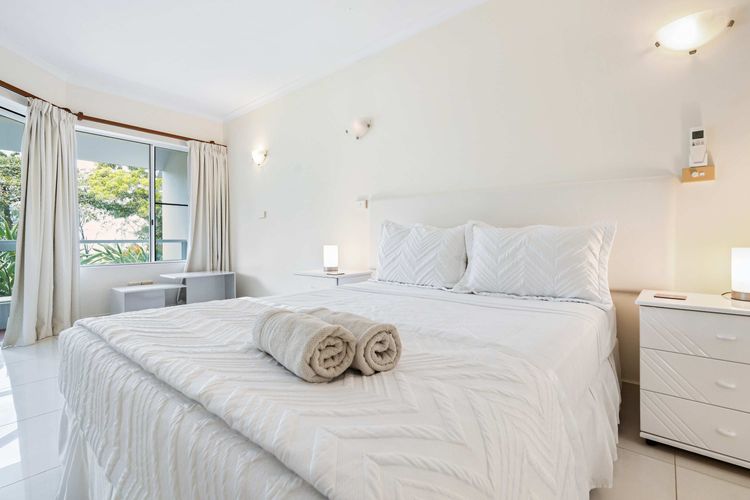 Ulysses 2 Beach front Apartment
