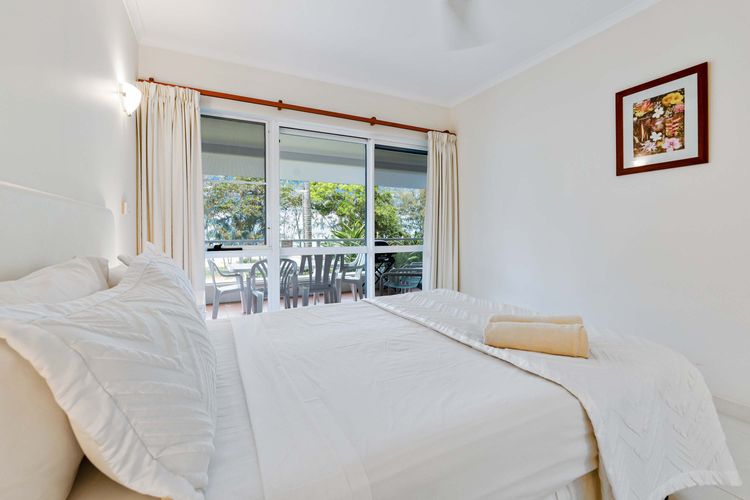 Ulysses 2 Beach front Apartment