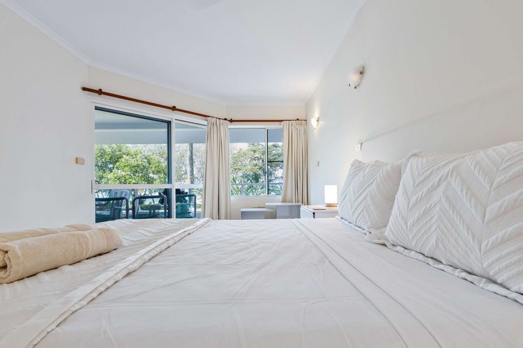 Ulysses 2 Beach front Apartment