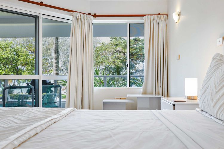 Ulysses 2 Beach front Apartment