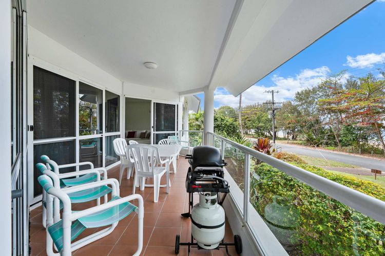 Ulysses 2 Beach front Apartment