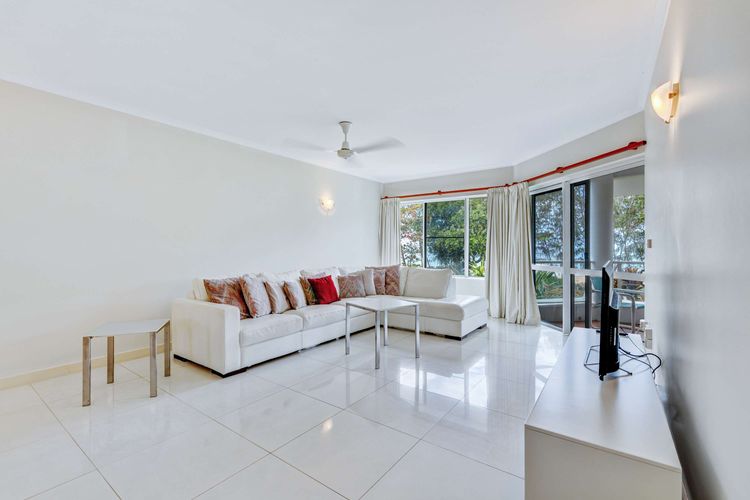 Ulysses 2 Beach front Apartment