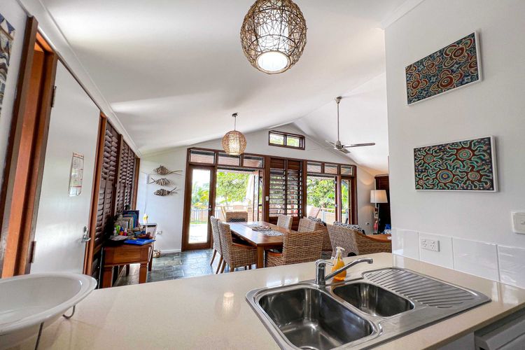 Wongalinga 9 - Kitchen 