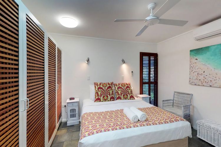 Wongalinga 7 - Main Bedroom 