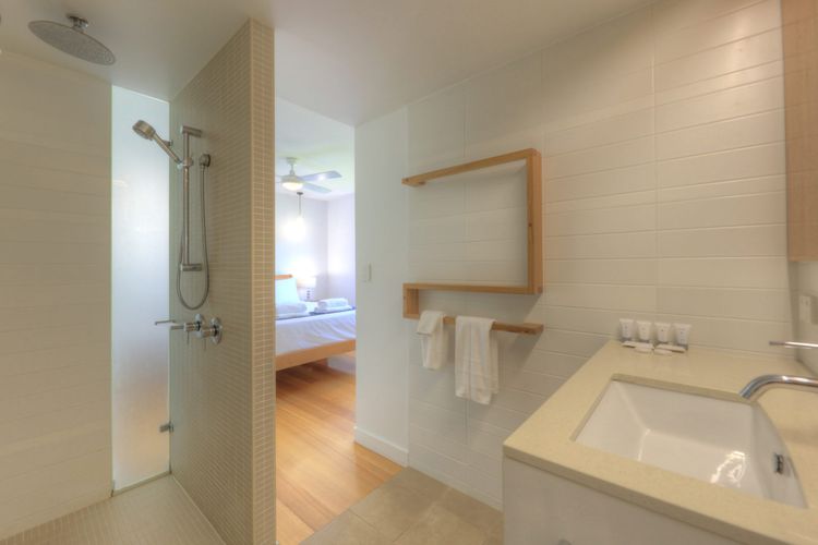 Maggies Beachfront Apt. 8