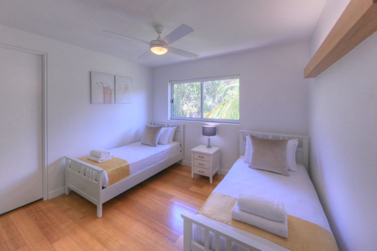 Maggies Beachfront Apt. 8