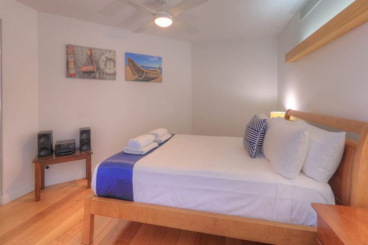 Maggies Beachfront Apt. 8