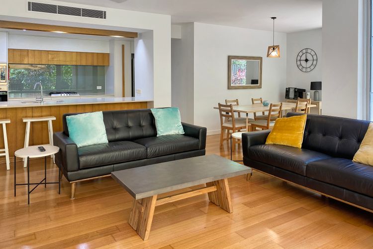 Maggies Beachfront Apt. 9