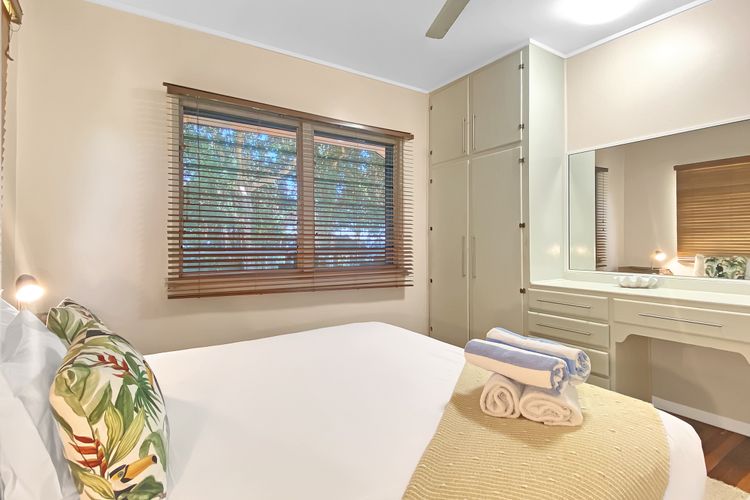 Picnic Bay Apartments Unit 4