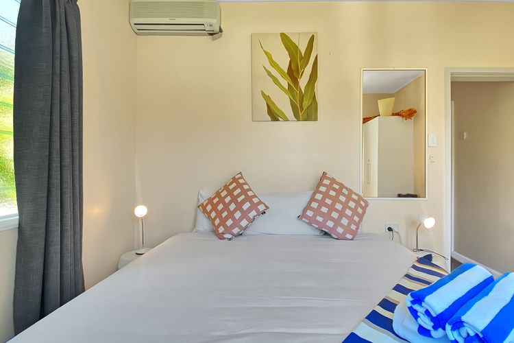 Picnic Bay Apartments Unit 4