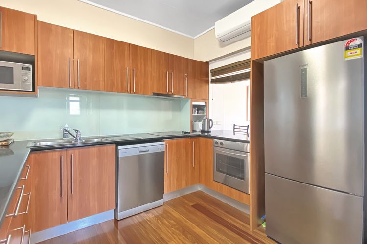 Picnic Bay Apartments Unit 4