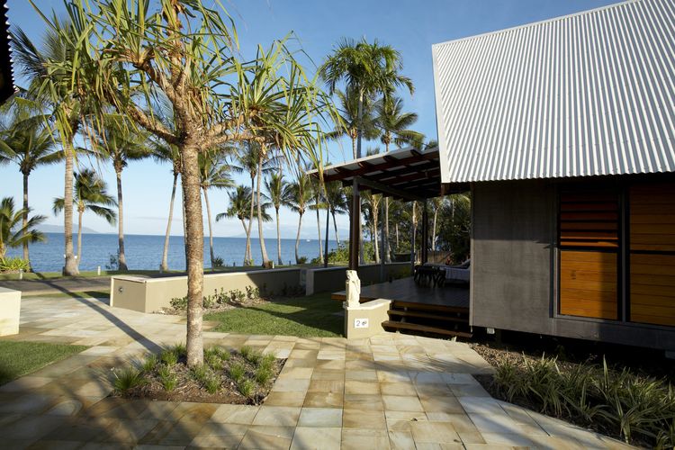 Pure Magnetic Villa 1