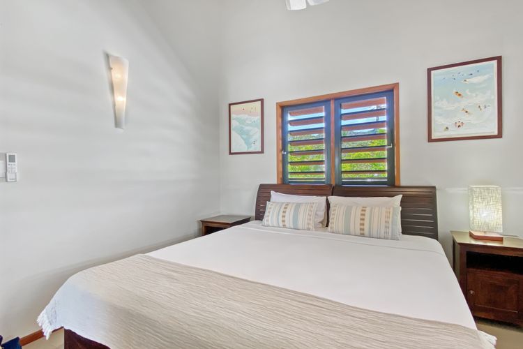 Pure Magnetic Villa 10