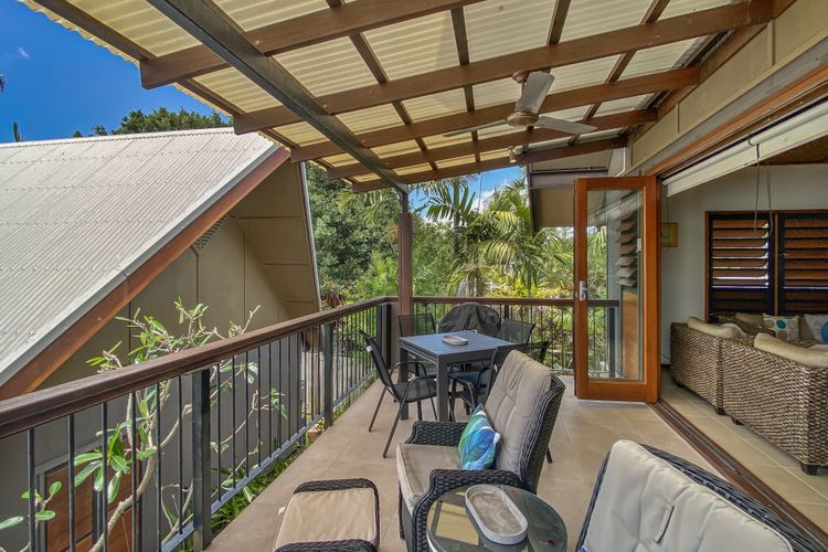 Pure Magnetic Villa 10