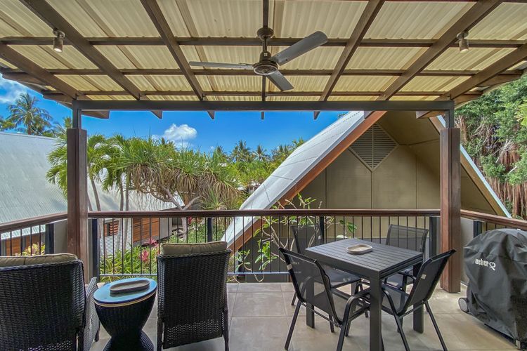 Pure Magnetic Villa 10