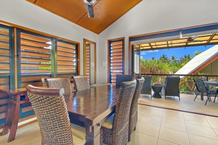 Pure Magnetic Villa 10