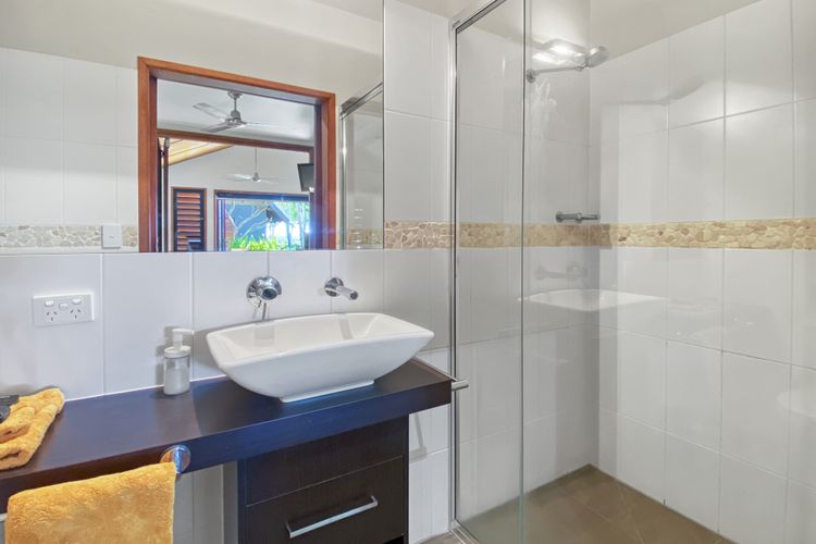 Pure Magnetic Villa 4