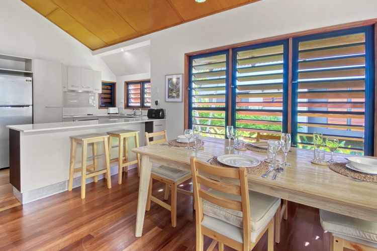 Pure Magnetic Villa 4