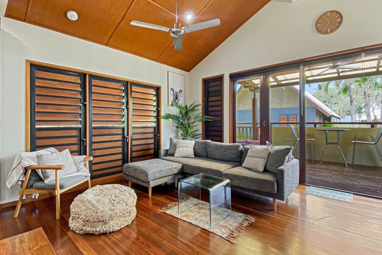 Pure Magnetic Villa 5