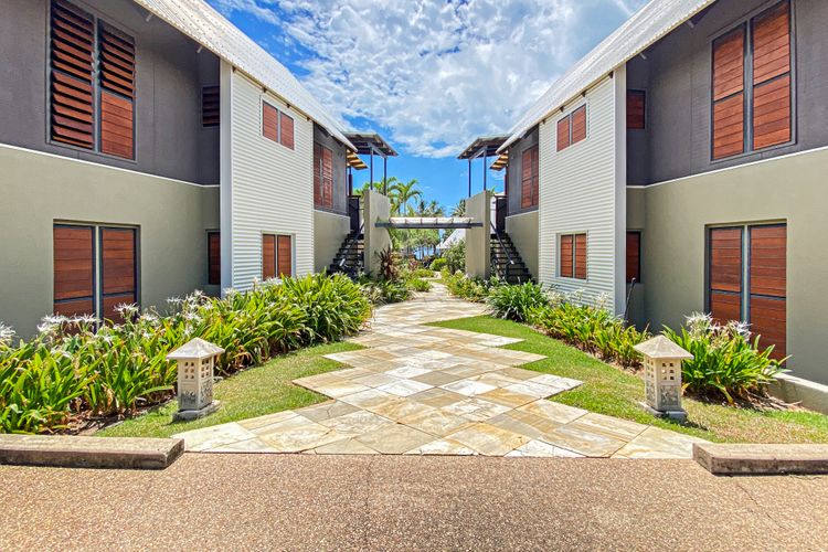 Pure Magnetic Villa 5