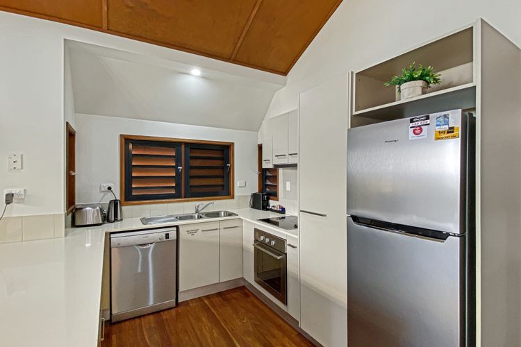 Pure Magnetic Villa 5