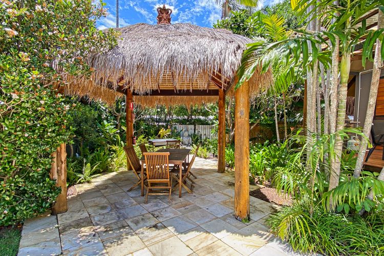 Pure Magnetic Villa 5