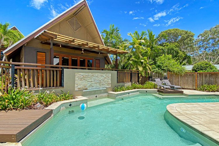 Pure Magnetic Villa 5